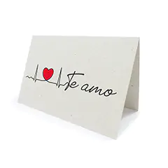 Cartão exclusivo Florencanto com os dizeres Te amo para que você possa expressar todo seu amor.