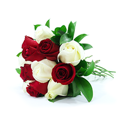 Buquê de 12 Rosas: Vermelhas e Brancas