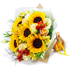 Quanto mais flor melhor! Esse buquê encanta com flores harmoniosas e impactantes. Girassóis, rosas, lisianthus e alstroemérias para transmitir alegria e atenção. 
